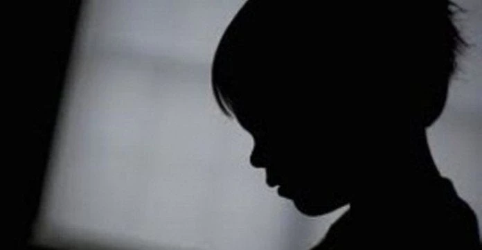 Βόλος: Δεν σταμάτησε να χτυπά το 4χρονο αγοράκι ακόμα και μέσα στο νοσοκομείο!